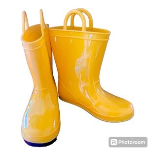 Yellow, durable, and stylish rain boots